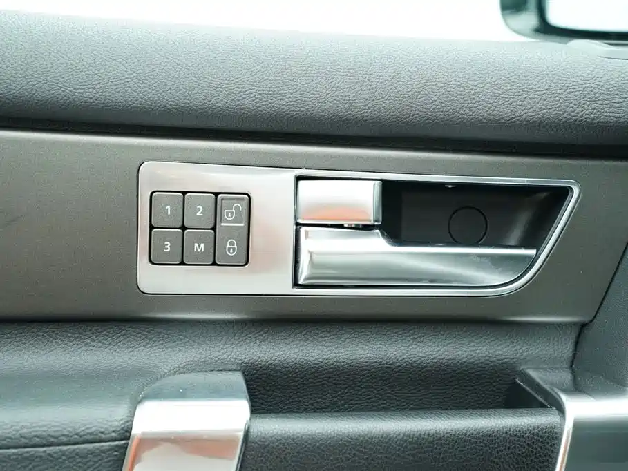 Land Rover Discovery 2016 3.0 SDV6 HSE