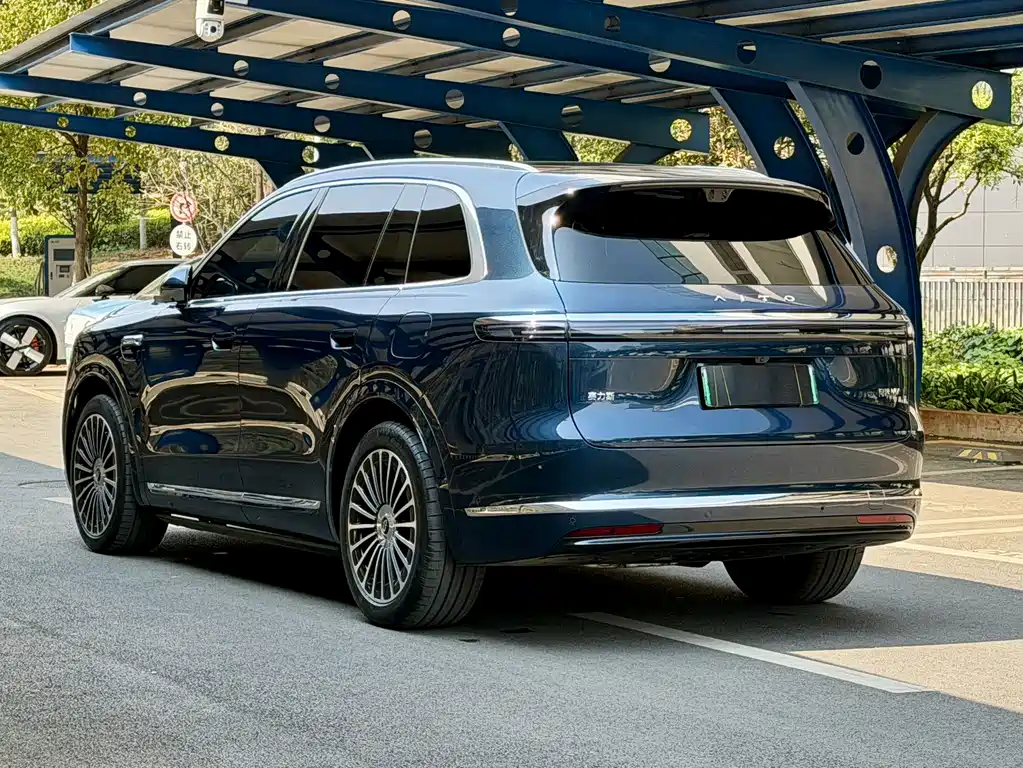 AITO ASK THE WORLD M7