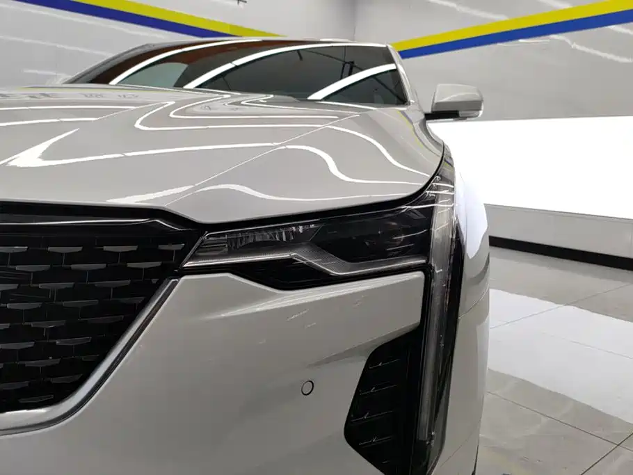 Cadillac CT4 — миниатюра 5