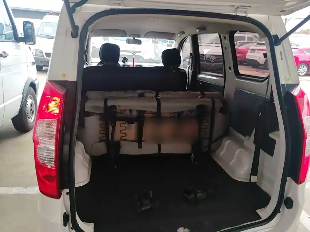 Wuling Hongguang — миниатюра 19