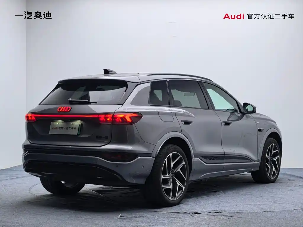 Audi Q6L e-tron — миниатюра 4