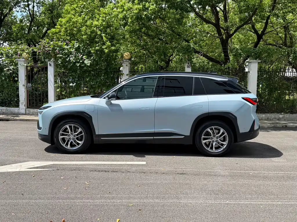 NIO ES6 — миниатюра 4