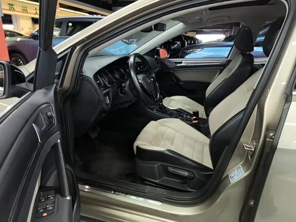 Volkswagen Golf — миниатюра 16