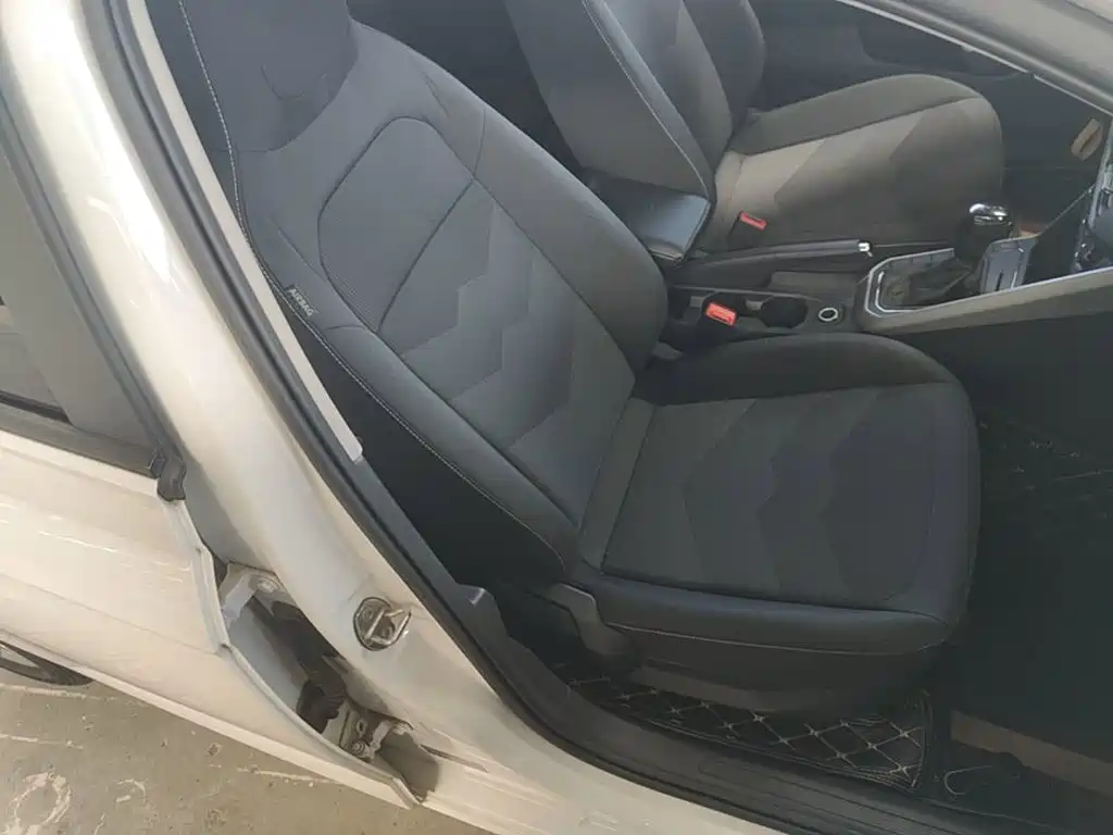 Volkswagen Polo — миниатюра 25