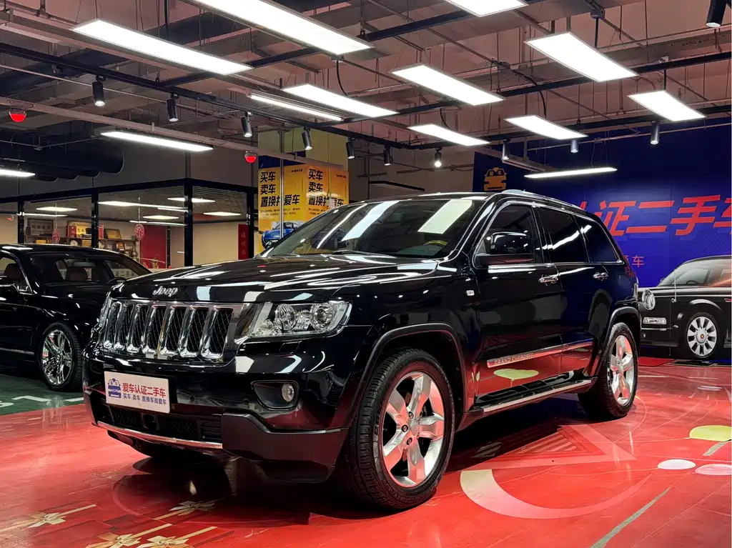 Jeep Grand Cherokee (Import) 2012