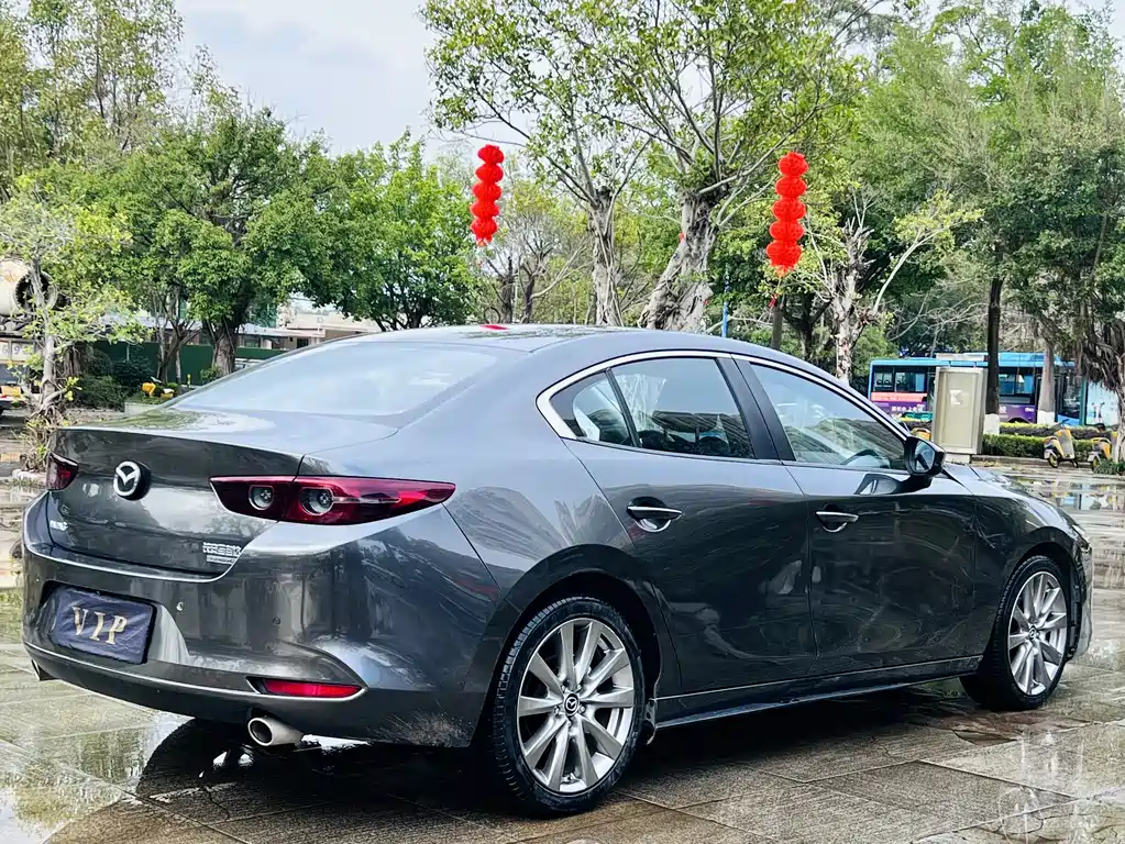 MAZDA 3 ANGKESAILA