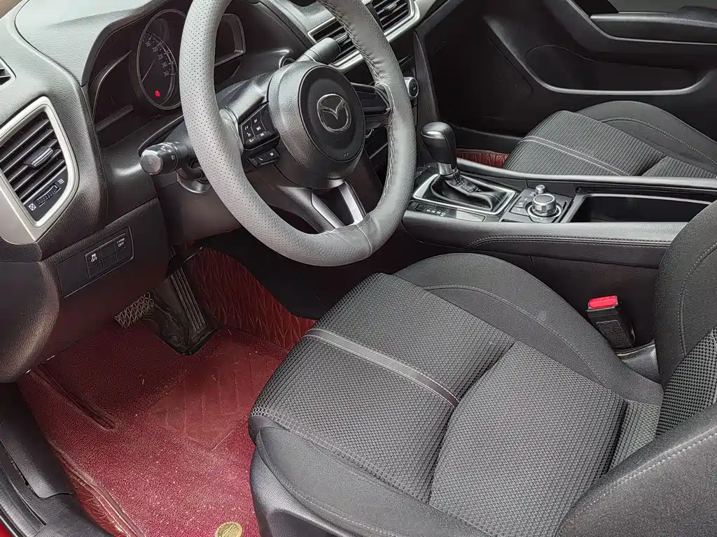 Mazda Mazda3 3 2019 1.5L AT Luxury VI
