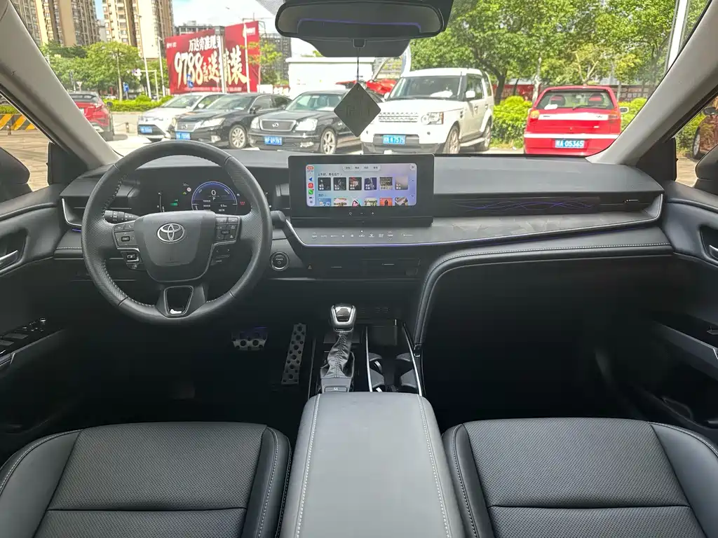 Toyota Camry — миниатюра 15