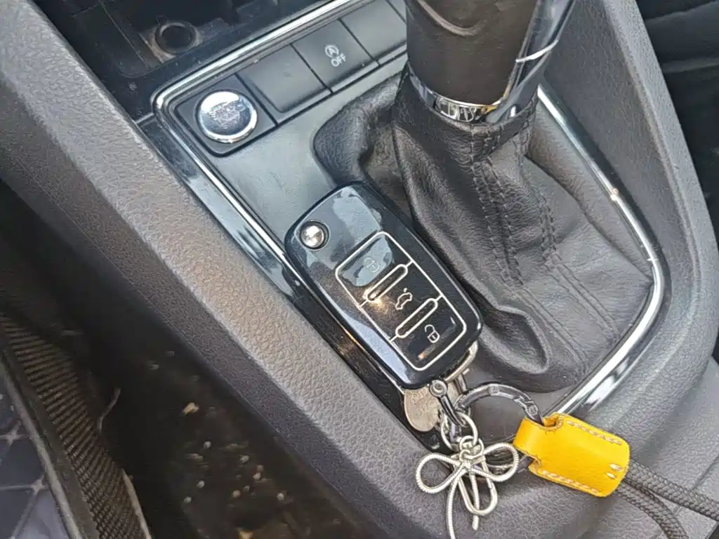 Volkswagen Sagitar — миниатюра 9