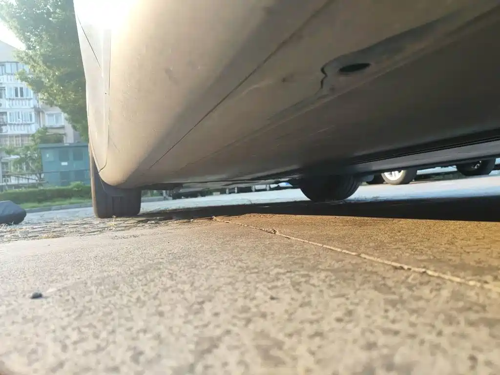 Tesla Model Y — миниатюра 18