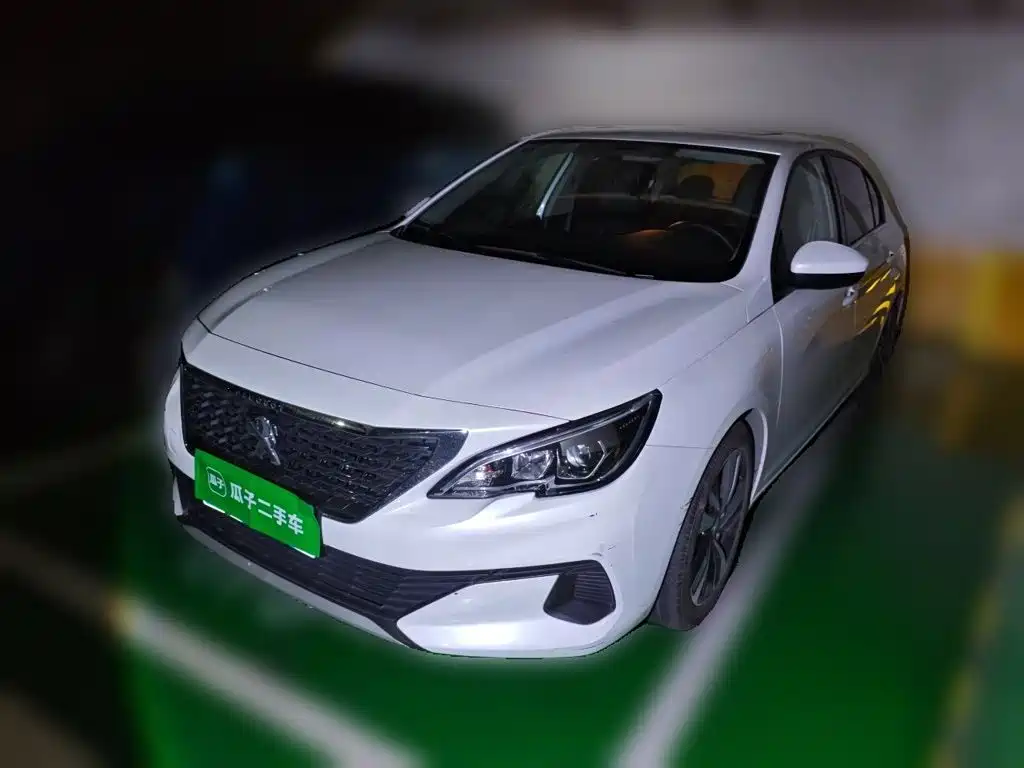 Peugeot 408