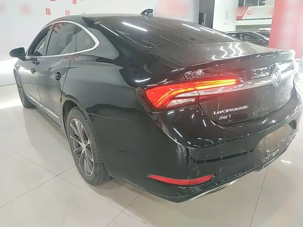 Buick LaCrosse — миниатюра 5