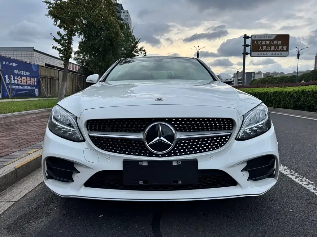 Mercedes-Benz C-Class — миниатюра 2