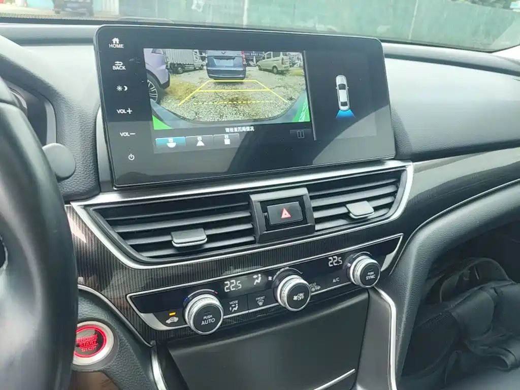 Honda Accord — миниатюра 13
