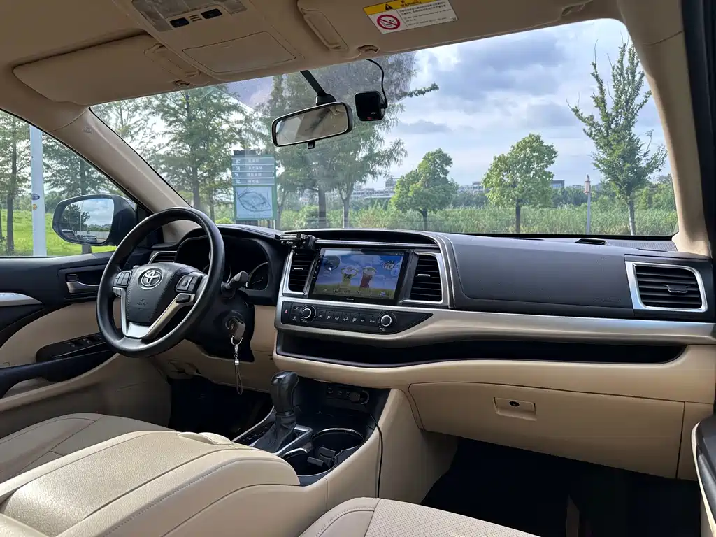 Toyota Highlander — миниатюра 8
