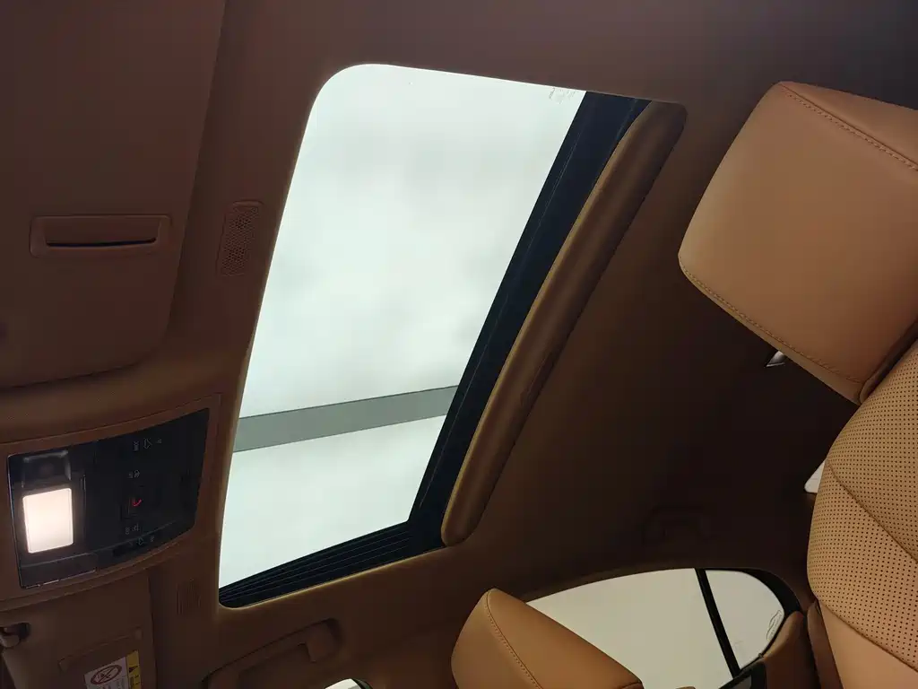 Lexus ES — миниатюра 13