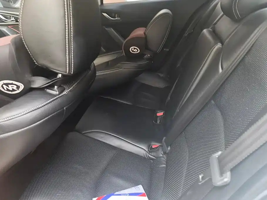 Mazda 3 Axela — миниатюра 11