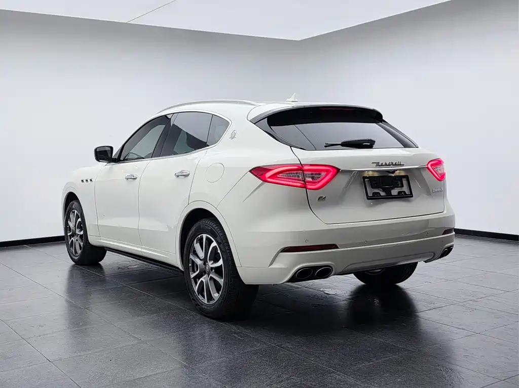 Maserati Levante — миниатюра 7