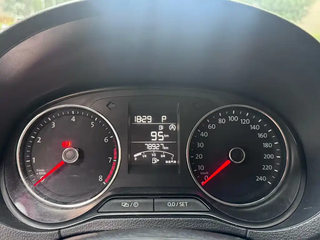 Volkswagen Polo — миниатюра 9
