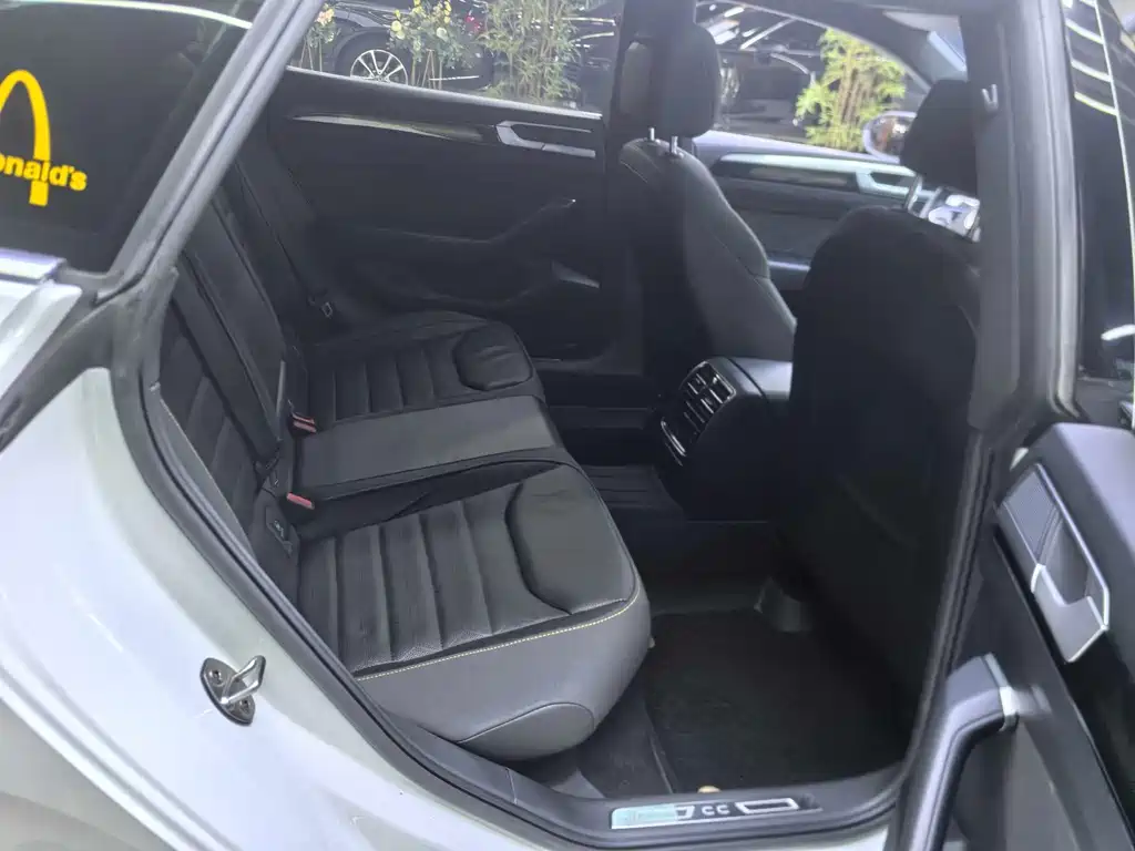 Volkswagen CC — миниатюра 10