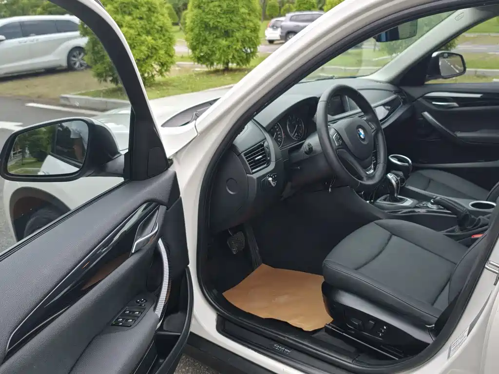 BMW X1 — миниатюра 8