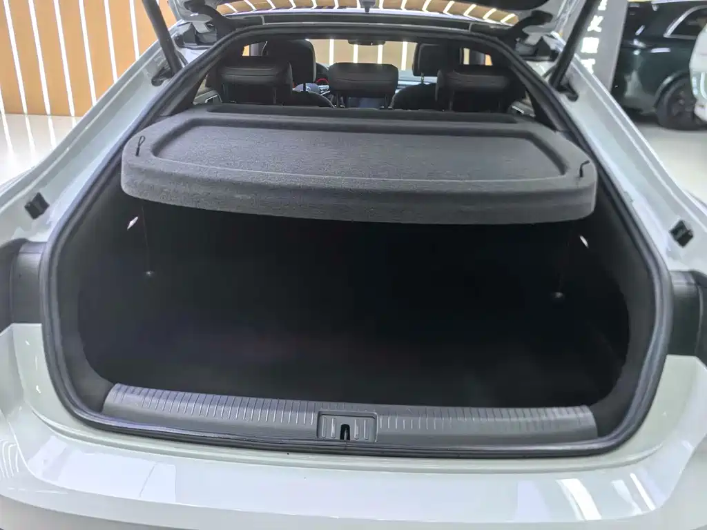 Volkswagen CC — миниатюра 9