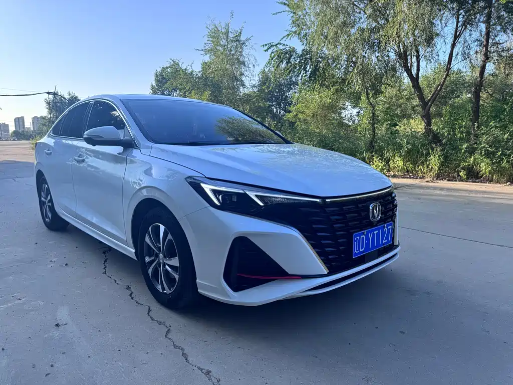 Changan Eado — миниатюра 3
