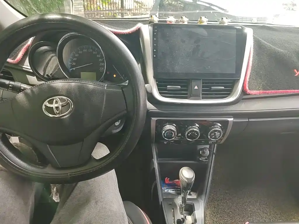 Toyota Yaris L — миниатюра 16