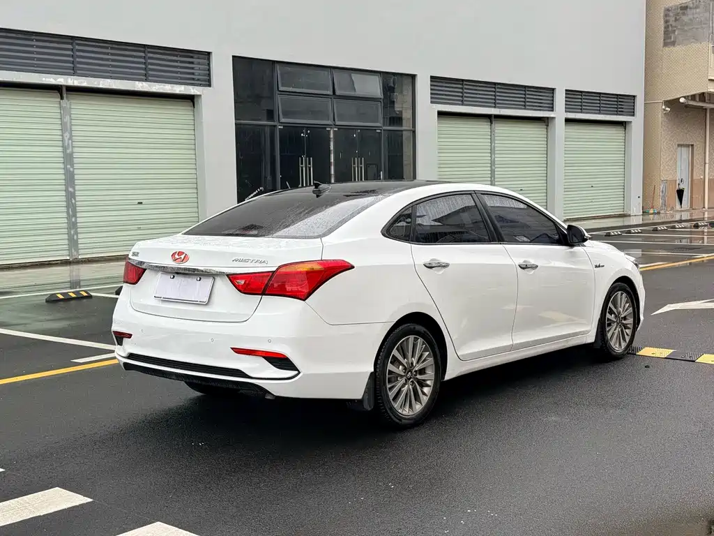Hyundai Mistra — миниатюра 9