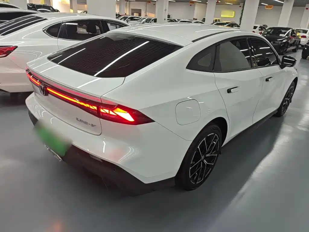Changan UNI-V iDD — миниатюра 7