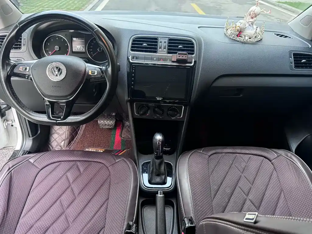 Volkswagen Polo — миниатюра 5