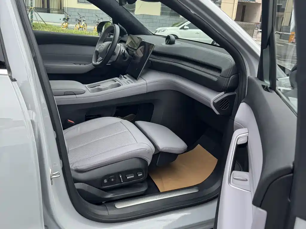 NIO EC6 2023 75kWh