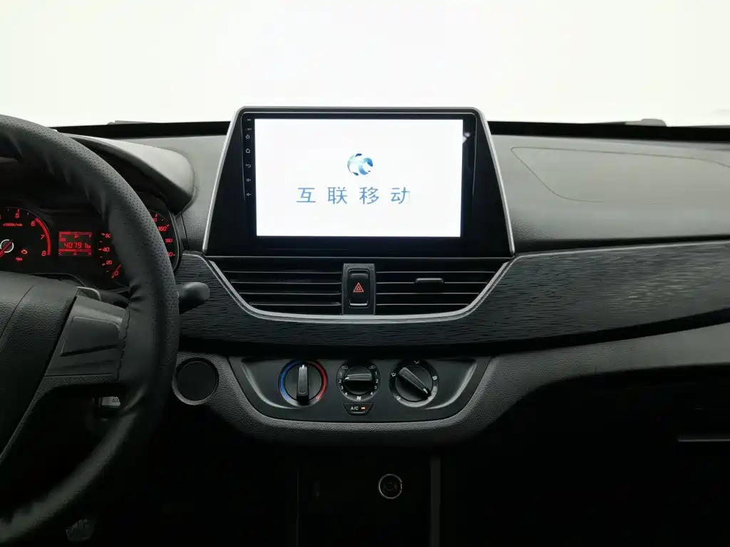 Baojun 310 — миниатюра 12
