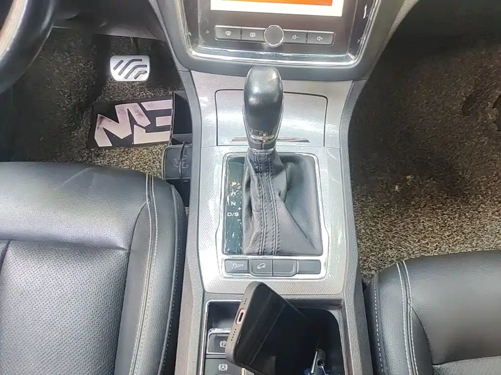 Roewe RX5 — миниатюра 14