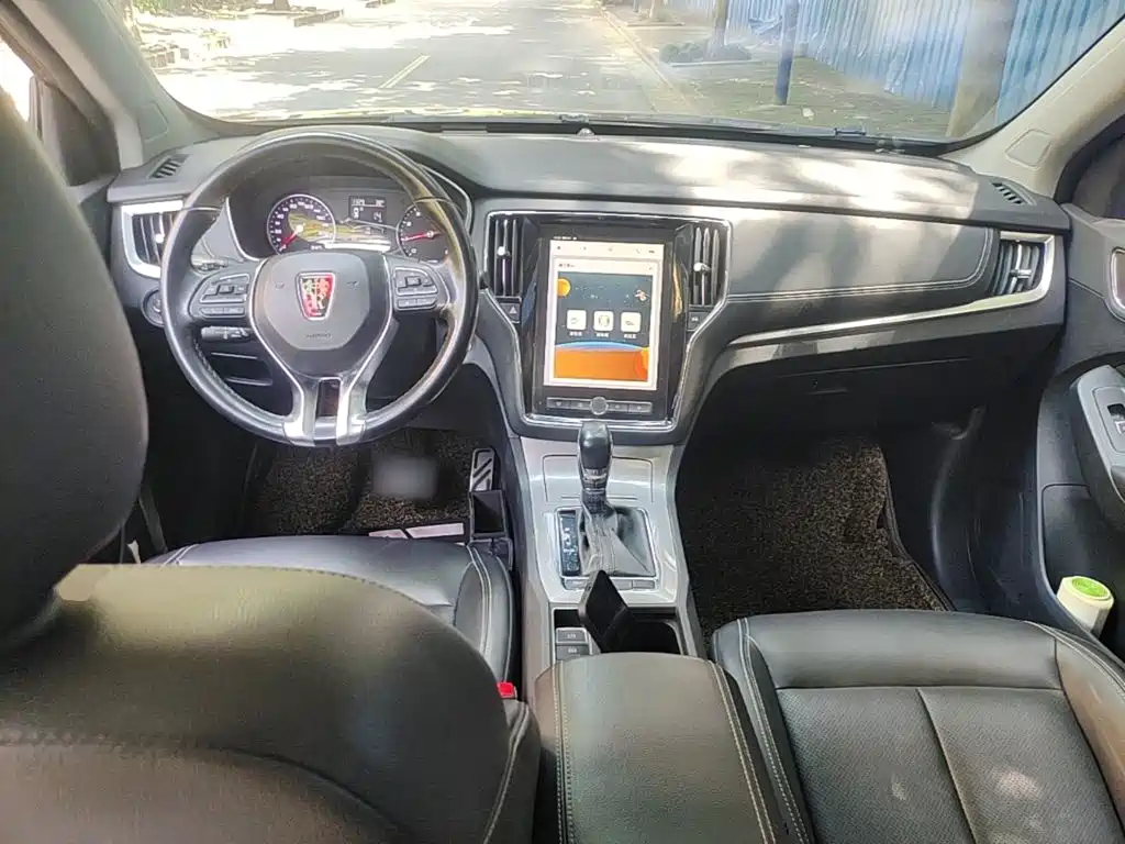 Roewe RX5 — миниатюра 10