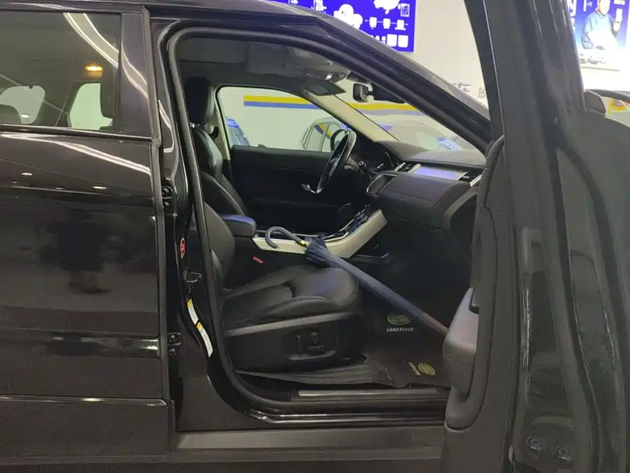 Land Rover Evoque — миниатюра 8