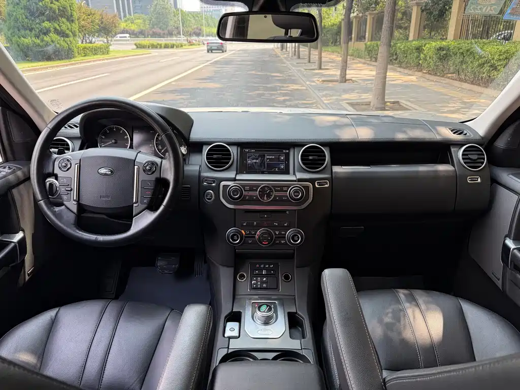Land Rover Discovery 3.0 SC V6 SE, фото 6