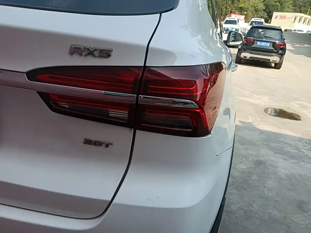 Roewe RX5 — миниатюра 8