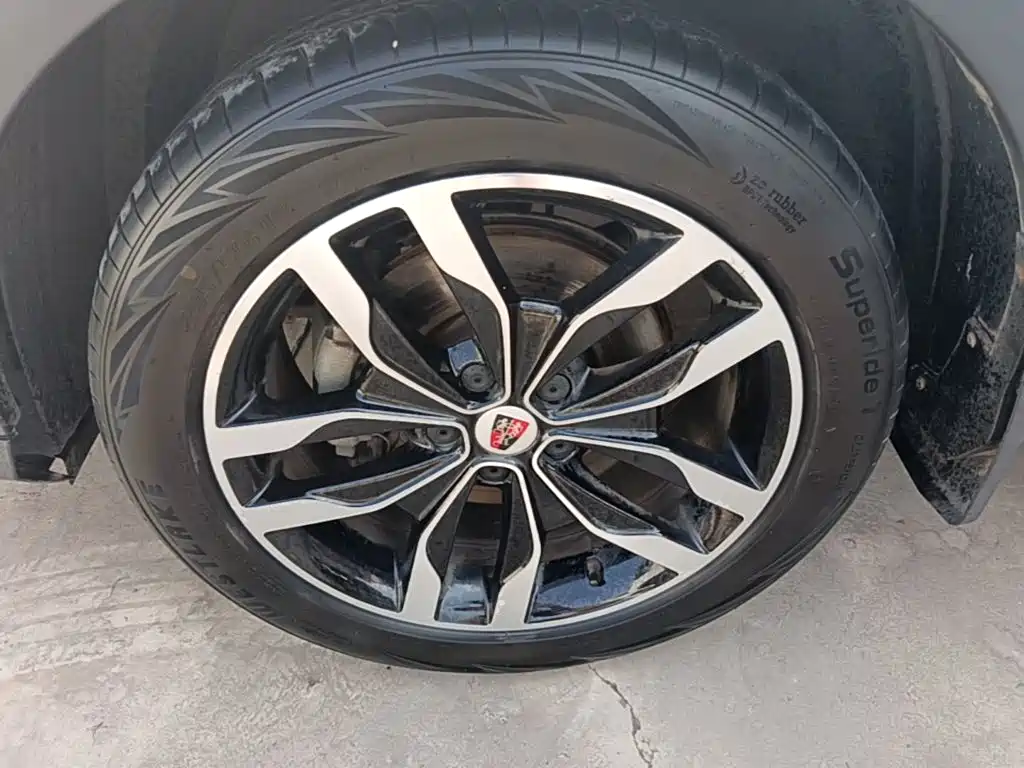 Roewe RX5 — миниатюра 23