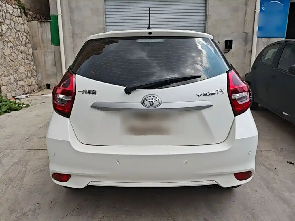 Toyota Vios FS — миниатюра 6