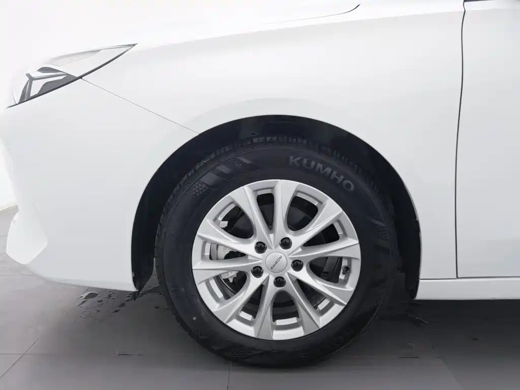 Roewe i5 — миниатюра 17