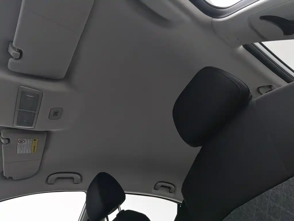 Roewe i5 — миниатюра 14