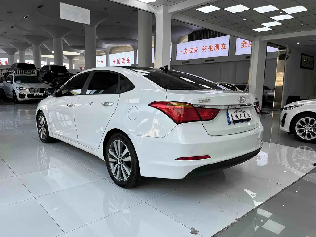 Hyundai Mistra — миниатюра 9