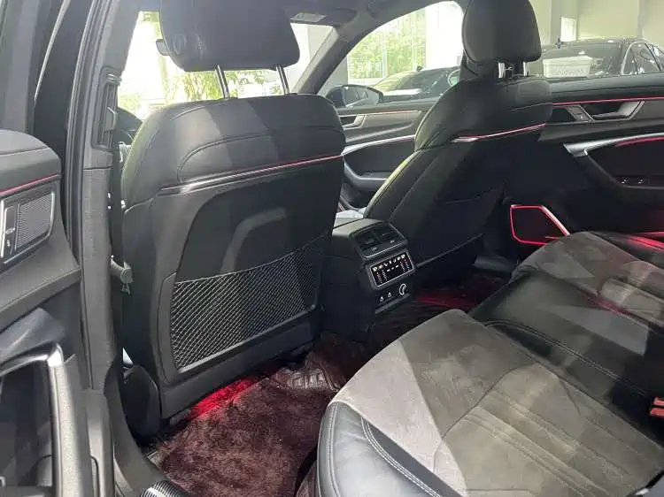 Audi A6L — миниатюра 9