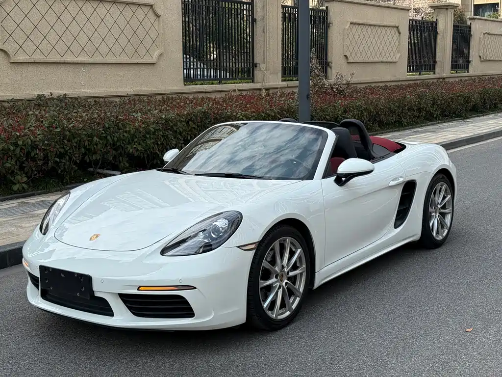 PORSCHE 718