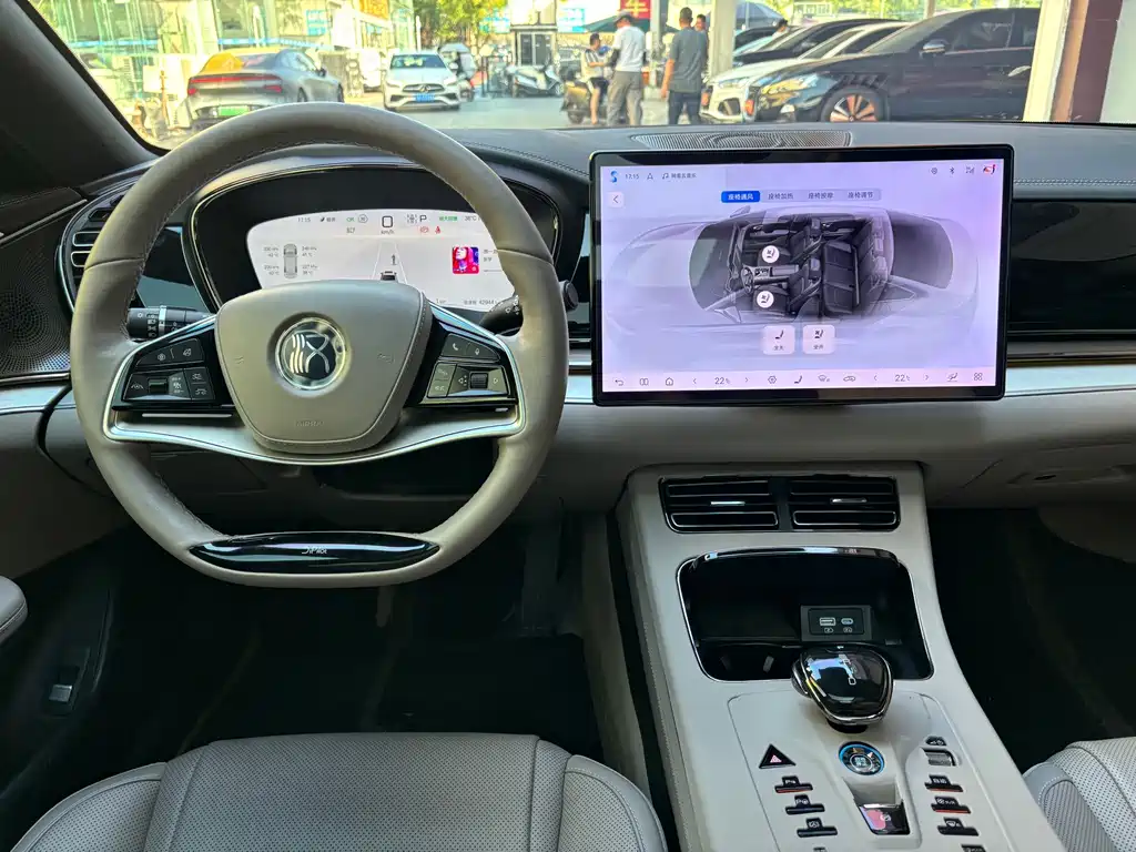 BYD Han — миниатюра 15