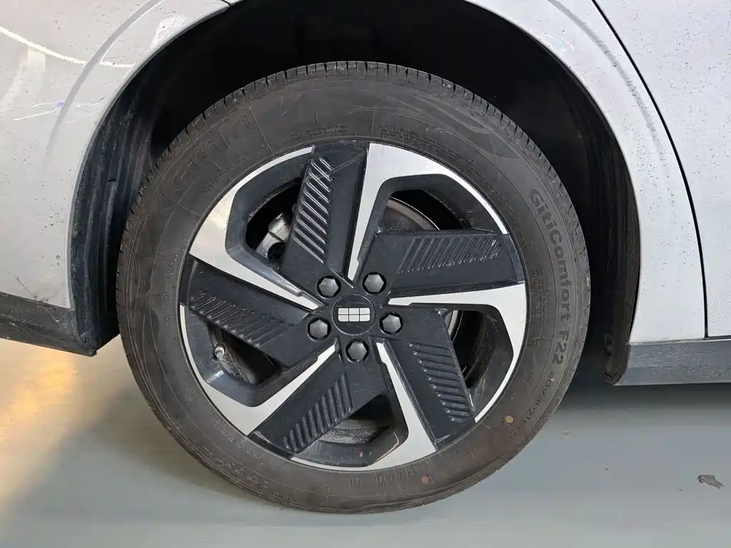 GEELY GALAXY GALAXY L6