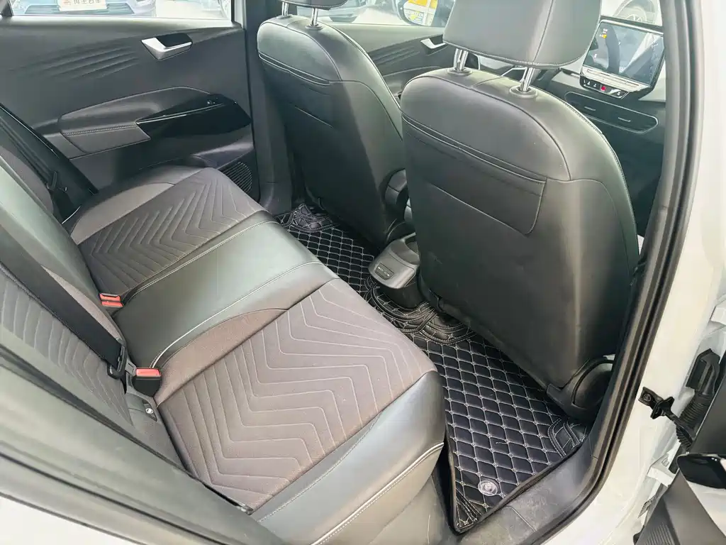Volkswagen ID.3 — миниатюра 13