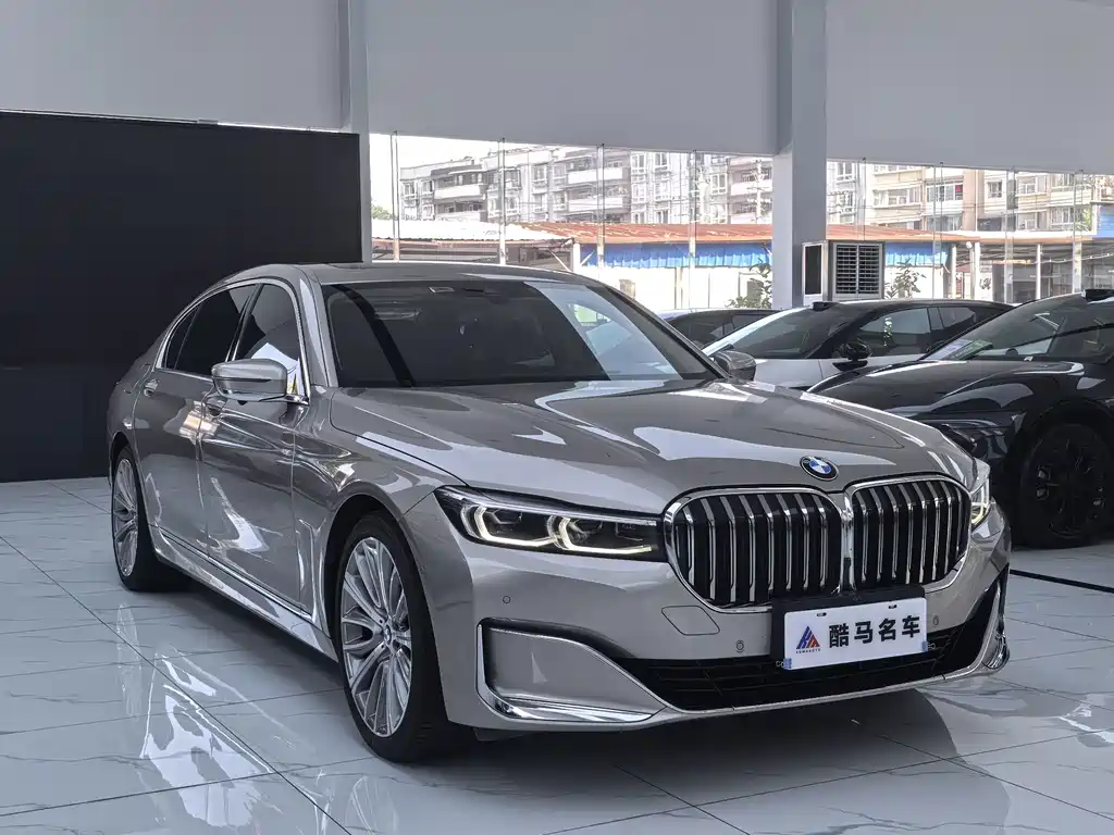 BMW 7 Series — миниатюра 3