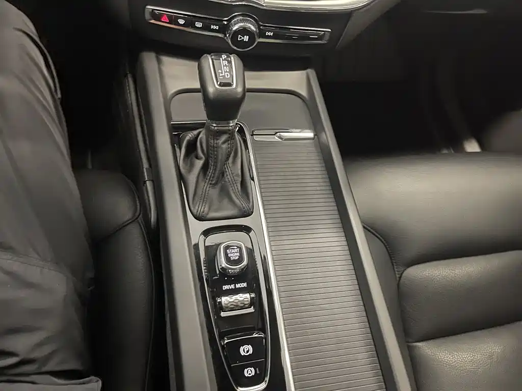 Volvo XC60 — миниатюра 25
